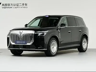 Voyah 岚图泰山 · 2025 год