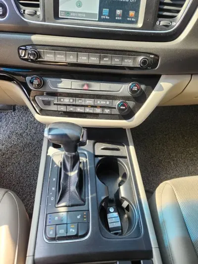 Kia Canival 2018, 92025 км, за 7700000 KRW - фото 16