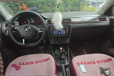 Volkswagen Santana 2017, 80500 км, за 35145.5 CNY - фото 9
