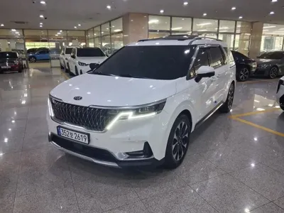 Kia Canival · 2021 год