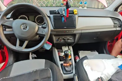 Skoda Fabia 2017, 96000 км, за 29528.09 CNY - фото 10