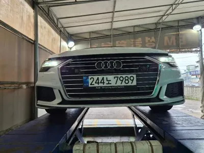 Audi A6 · 2023 год