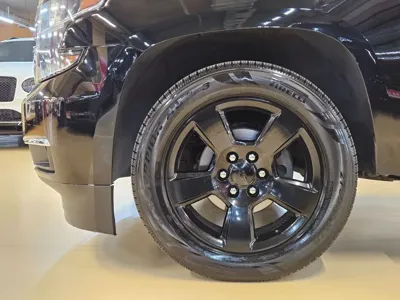 Chevrolet Surburban 2017, 85000 км, за 37000000 KRW - фото 5