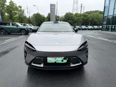 Xiaomi 小米YU7 2025, 15000 км, за 139900 CNY