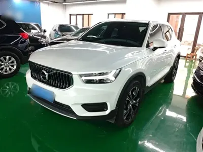 Volvo XC40 · 2021 год