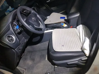Toyota Corolla 2018, 72900 км, за 45815 CNY - фото 16