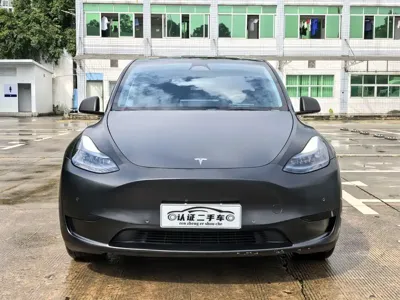 Tesla Model Y 2022, 82000 км, за 145800 CNY