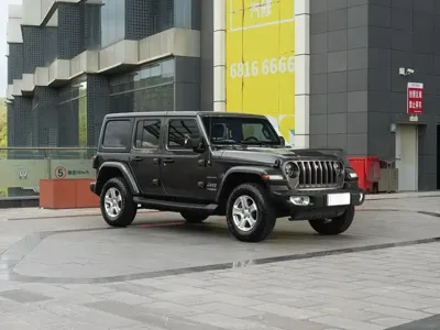 Jeep Wrangler 2018, 35000 км, за 198000 CNY - фото 1