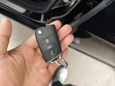 Volkswagen Lavida 2023, 60500 км, за 61000 CNY - фото 9