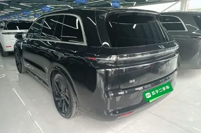 Li Auto L8 2023, 32900 км, за 252313.43 CNY - фото 6
