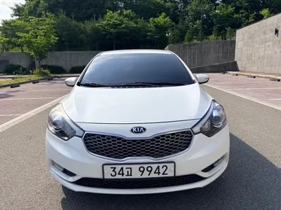 Kia K3 · 2013 год
