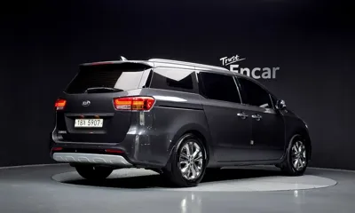 Kia Canival 2018, 145433 км, за 10800000 KRW - фото 2