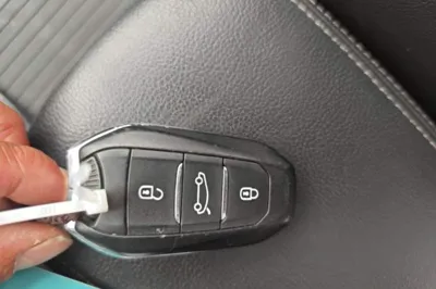 Peugeot 308S 2015, 56500 км, за 47864.5 CNY - фото 7