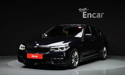 BMW 5-Series · 2018 год