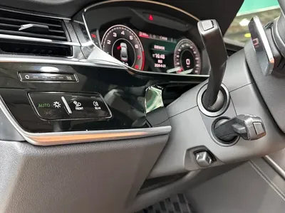 Audi A8 2024, 25000 км, за 558000 CNY - фото 9