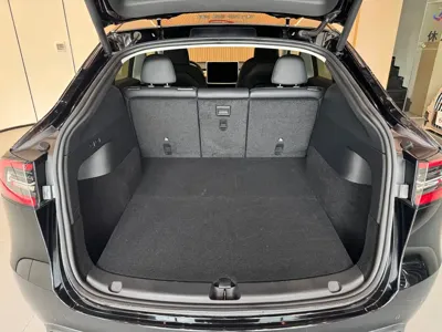 Tesla Model Y 2023, 60000 км, за 163800 CNY - фото 12