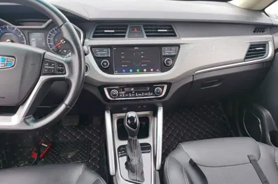 Geely Auto Vision X3 2017, 61500 км, за 36976.24 CNY - фото 15