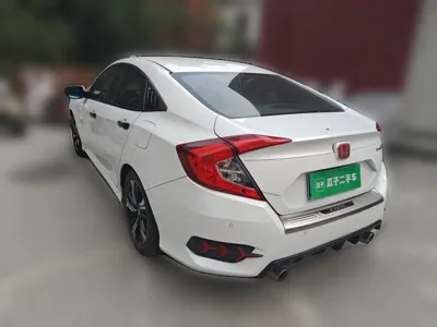 Honda Civic 2016, 60400 км, за 61199.72 CNY