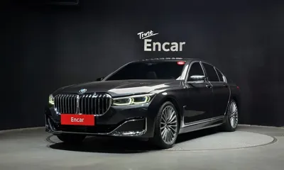 BMW 7-Series · 2022 год