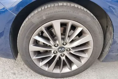 Infiniti Q50L 2018, 122900 км, за 81000.43 CNY - фото 8