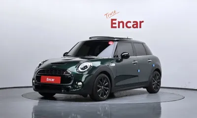 MINI Cooper · 2019 год