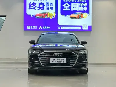 Audi A8 2018, 100000 км, за 298800 CNY