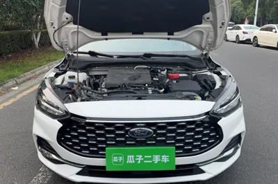Ford Focus 2021, 80500 км, за 58486.37 CNY - фото 31