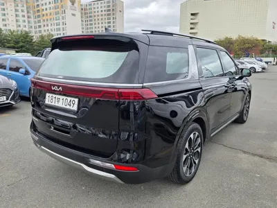 Kia Canival 2023, 81758 км, за 27990000 KRW