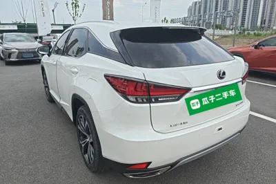Lexus RX 2020, 63500 км, за 278844.71 CNY