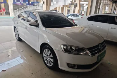 Volkswagen Lavida 2013, 160900 км, за 45055.26 CNY
