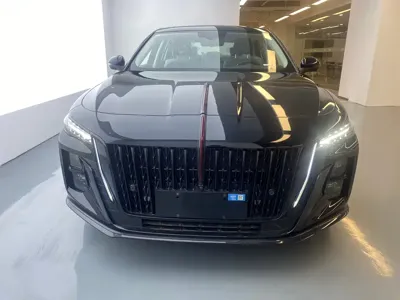 Hongqi Hongqi H5 2026, 6400 км, за 105800 CNY