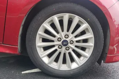 Ford Focus 2015, 11900 км, за 64064.06 CNY