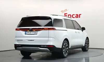 Kia Canival 2021, 114103 км, за 18400000 KRW
