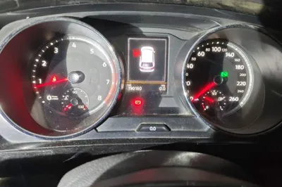 Volkswagen Tiguan L 2018, 190100 км, за 69876.33 CNY - фото 11