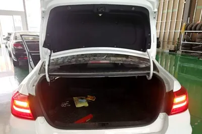 Geely Auto Vision 2018, 55000 км, за 30291.75 CNY - фото 11