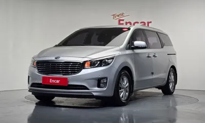 Kia Canival · 2018 год