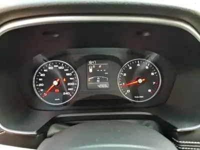 Roewe RX5 2021, 42000 км, за 33600 CNY - фото 12