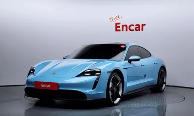 Porsche Taycan · 2021 год