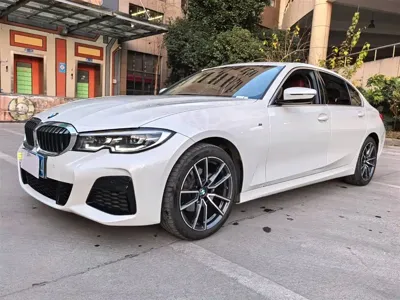 BMW 3 Series 2022, 48000 км, за 141800 CNY