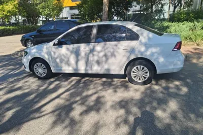 Volkswagen Santana 2019, 78700 км, за 51311.07 CNY