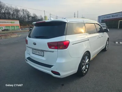 Kia Canival 2020, 338817 км, за 9900000 KRW - фото 5
