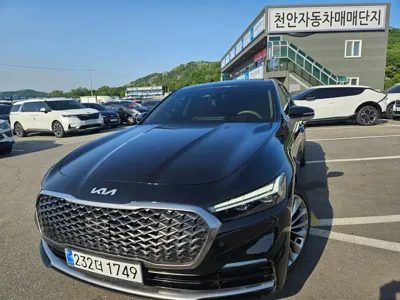 Kia K9 · 2022 год