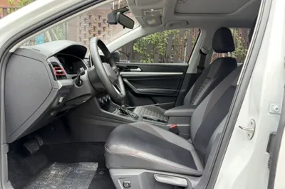 Volkswagen Lavida 2023, 84300 км, за 81963.12 CNY - фото 37