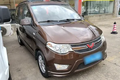 Wuling Hongguang 2014, 58900 км, за 30189.78 CNY