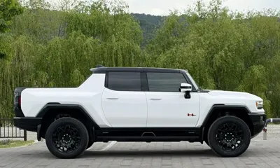 GMC Hummer EV 2025, 9609 км, за 169900000 KRW