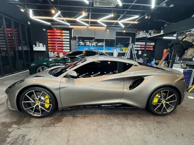 Lotus Emira 2024, 4000 км, за 118000000 KRW - фото 9