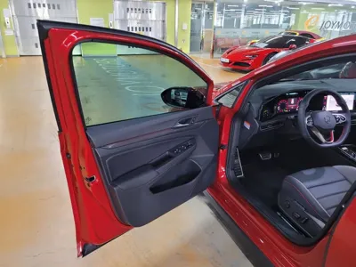 Volkswagen Golf 2023, 2100 км, за 44500000 KRW - фото 9