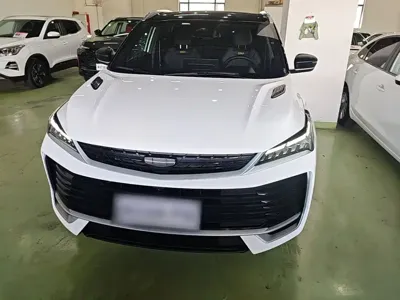 Geely Binyue 2025, 8200 км, за 77800 CNY