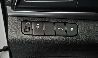 Hyundai Avante 2019, 146838 км, за 10200000 KRW - фото 14
