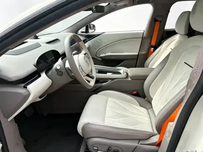 Zeekr 极氪007GT 2025, 6000 км, за 131000 CNY